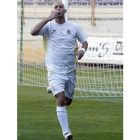 Jito celebra uno de sus goles.