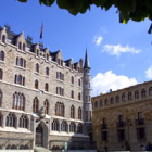 El edificio de Botines, sede de Caja España.