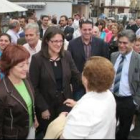 La ministra compartió con los vecinos de Villafranca sus inquietudes