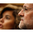 Mariano Rajoy y Soraya Sáenz de Santamaría, durante una sesión de control al Gobierno en el Congreso de los Diputados.