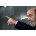 Rubalcaba aseguró que el debate «es pertinente» aunque el Gobierno no legislará a corto plazo.