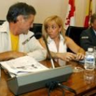 Fermín Carnero, Isabel Carrasco y Ramón Toríos durante la presentación