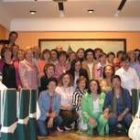 Médicos, enfermeros y auxiliares que colaboraban con la Hermandad, en la foto de grupo