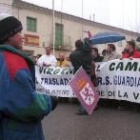 Una imagen de la manifestación popular en favor del nuevo cuartel del GRS en La Virgen del Camino