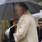 El extesorero del PP, Luis Bárcenas, ayer a su llegada a la Audiencia Nacional. GUILLÉN