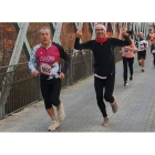 Paso de la San Silvestre de Villanueva de Carrizo por el puente de hierro. DL