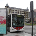 Las catorce líneas de autobús urbano serán revisadas por el Ayuntamiento.