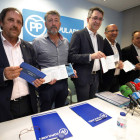 Rodrigo, Calvo, Majo, Castañón y Fernández, ayer en el PP. RAMIRO