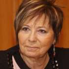 La exministra Celia Villalobos se pregunta si los dirigentes van a tener que ser "pobres de solemnidad" o de "clausura".