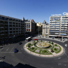 La obra se hará por zonas para no interrumpir el tráfico en la céntrica plaza de la ciudad. RAMIRO