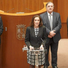 La presidenta de las Cortes, Josefa García Cirac, en su discurso institucional ante la cámara.