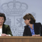 Rueda de prensa posterior al Consejo de Ministros, con Isabel Celaa (izquierda) y Dolores Delgado.