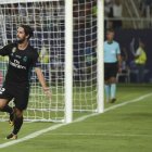 Isco, nombrado MVP de la final, anota el segundo gol del Madrid. DONEV