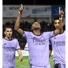 Rodrygo celebra su gol ante el CD Cacereño. JAVIER LIZÓN