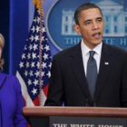 Obama, junto a la secretaria de Estado, Hillary Clinton, comparece en rueda de prensa en la Casa Bla