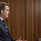 El presidente de la Xunta, Alberto Núñez Feijóo, durante la rueda de prensa en la que anunció los comicios. EFE