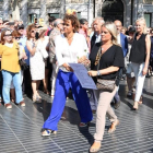 Dolors Montserrat durante la ofrenda floral a las víctimas del 17A.