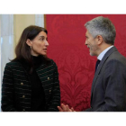 El ministro Grande-Marlaska junto a la responsable de Justicia, Pilar Llop. FERNANDO ALVARADO