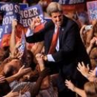 El demócrata John Kerry en una mitin en Madison