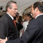El juez Garzón acudió a la recepción a bordo del buque Juan Sebastián Elcano