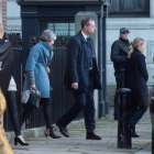 La primera ministra británica, Theresa May, a su salida del 10 de Downing Street. FACUNDO ARRIZABALAGA