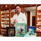 El farmacéutico y poeta Antonio García Calvo, que este viernes presenta su nuevo libro: ‘La mansión del alma’.