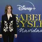 La socialité Isabel Preysler presenta, acompañada por Carlos Latre, el programa especial de Navidad que estrena el 5 de diciembre en Disney+. BORJA SÁNCHEZ-TRILLO