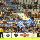 Aficionados de la Deportiva, la mayoría pertenecientes a Asobeccat, en un partido en Sabadell. DL