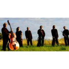 Imagen de los integrantes de la Orquesta que esta tarde ofrece un recital en San Marcos.
