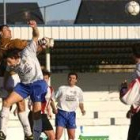 El portero tuvo que emplearse a fondo para evitar una mayor goleada ante el conjunto ponferradino