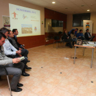Imagen de los deportistas que participaron ayer en la charla celebrada en Villaquilambre.