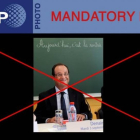 La AFP envía la imagen a sus clientes pidiendo no publiquen la instantánea de Hollande.