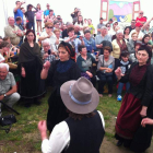 El viaje finalizó en Torrestío, con bailes de la comarca