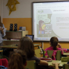 Niños y niñas de sexto curso del Luis Vives aprenden a prevenir el cáncer con hábitos saludables. MARCIANO