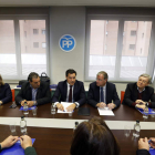 De la Hoz se reunió ayer con los procuradores de León. MARCIANO PÉREZ