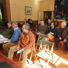 La subasta de caza de la Reserva de Ancares se celebró ayer en el salón de plenos de la casa consistorial de Villafranca.