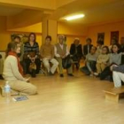 Charla sobre la técnica medicinal del ayurveda en el centro Dharmaleón