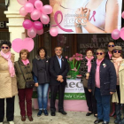 Algunos de los miembros de la junta local, con el alcalde y la concejala Carmen González.