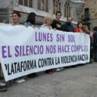 Imagen de archivo de una concentración en León contra la violencia machista