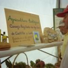 La ecoagricultura lucha por promocionarse. Arriba, imagen de una feria en Santa María del Páramo