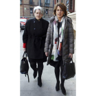 Goicoechea y Barcina a la entrada del Parlamento.