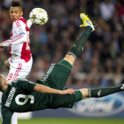 Benzema marcó de esta forma el segundo gol al Ajax.