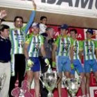El Comunidad Valenciana Kelme celebrando una de sus victorias