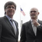 Carles Puigdemont y Raül Romeva, durante una visita que hicieron a Washington, en marzo.