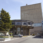 Fachada de la central nuclear de Santa María de Garoña.