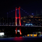 El puente del Bósforo, que conecta la parta europea de la ciudad con la asiática, en Estambul, fotografiado este 15 de julio.
