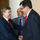 Fernández Santiago, Francisco Ramos y Óscar López, ayer en las Cortes