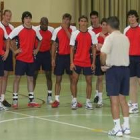 Cadenas pide al equipo que al margen de los dos puntos, haga un balonmano que emocione a la afición