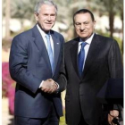 El presidente egipcio, Hosni Mubarak,  y su homólogo estadounidense