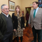 Ángel Basanta, Mar Sancho y José Manuel Pereira, ayer en Villafranca del Bierzo. L. DE LA MATA